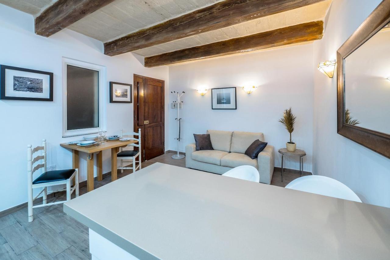 Valletta Main Street Apartment Deluxe Exterior photo